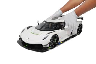 KOENIGSEGG JESKO WHITE 2019 GT Spirit 1:8 Resinemodell (Türen, Motorhaube... nicht zu öffnen!)